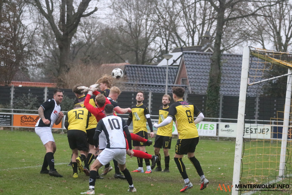 Muntendam knoeit er op los en verspeelt punten tegen Buinen