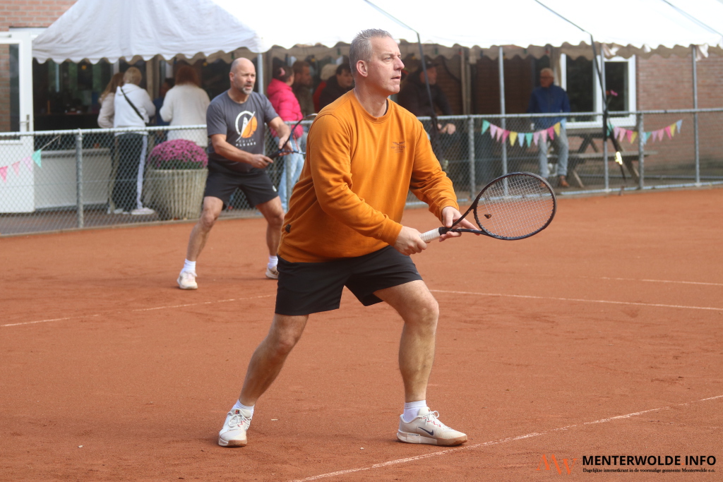 Tennissers TIOLO winnen in 4 categorieën op eigen toernooi