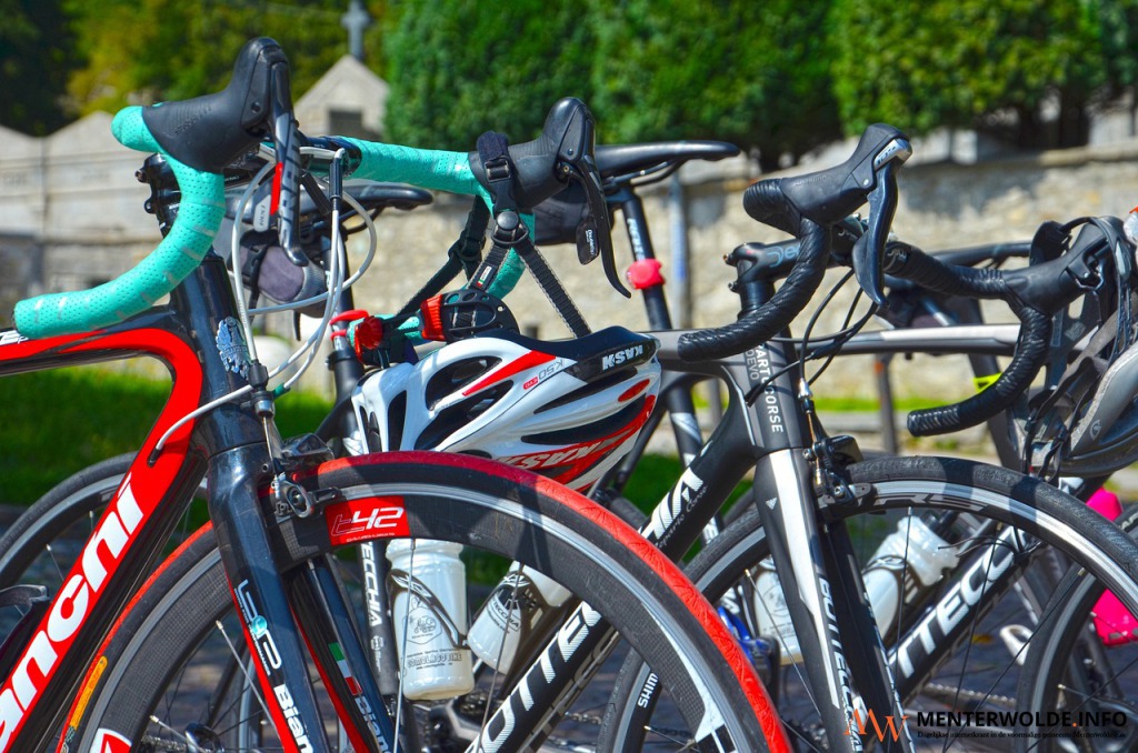 De Stormvogels houdt jeugdwielerwedstrijd 'achter' Meeden