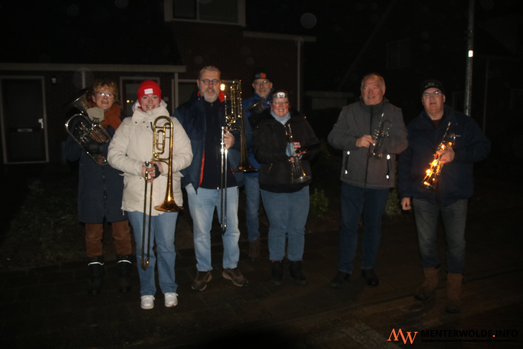 Het blijft stil in Meeden, geen Stille Nacht vanwege winterse weer