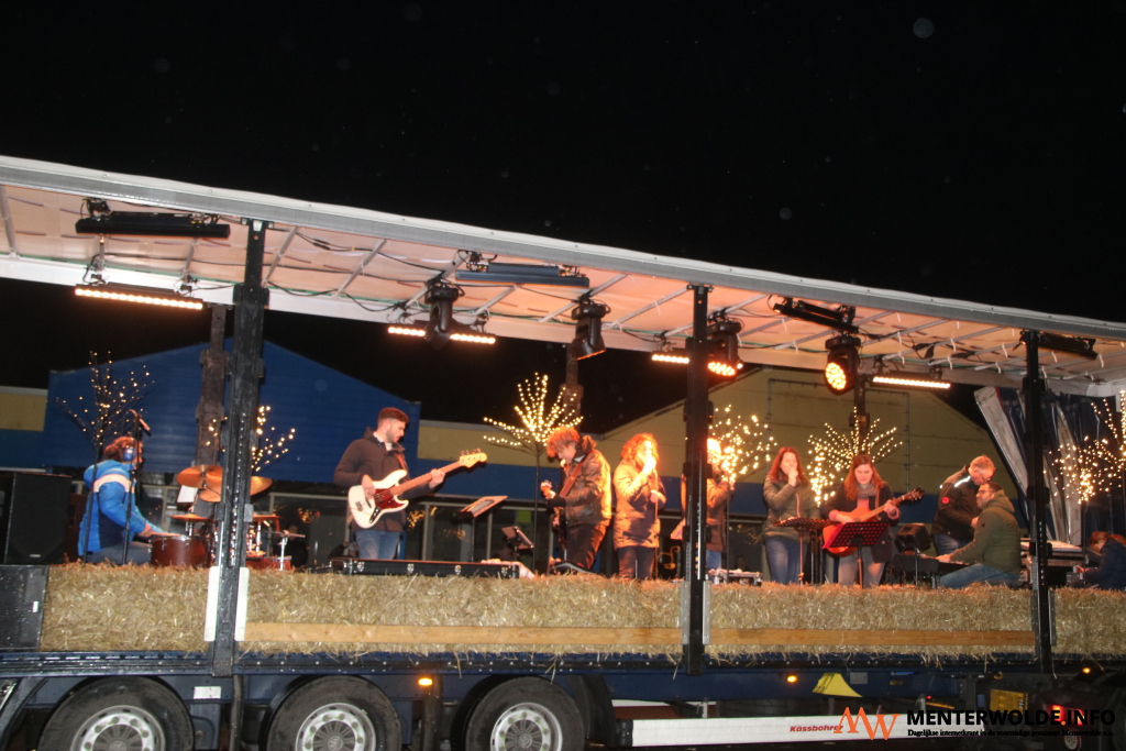 Baptisten brengen kerstverhaal naar Muntendammers toe