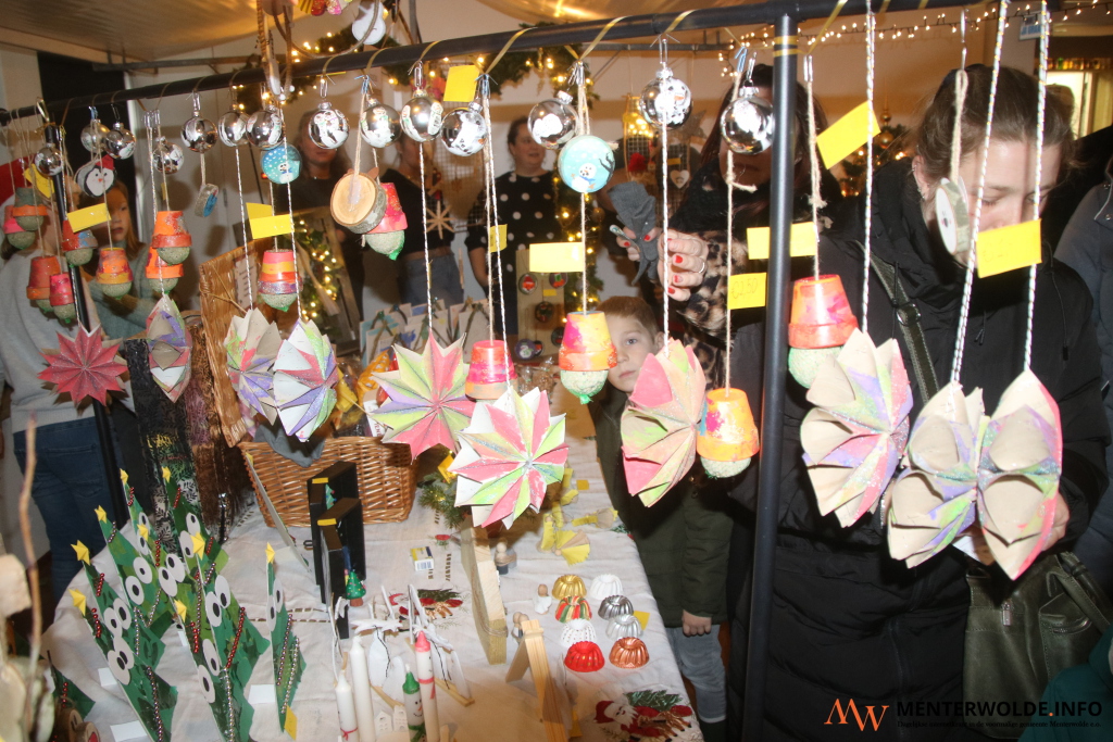 Kerstmarkt Noordbroek: voor iedereen is er wel iets te krijgen