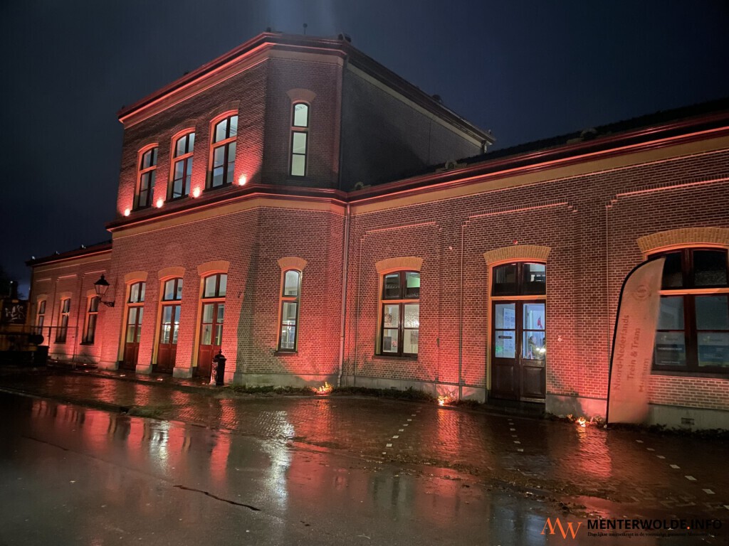 Trein- en trammuseum kleurt weer oranje tijdens Orange the World