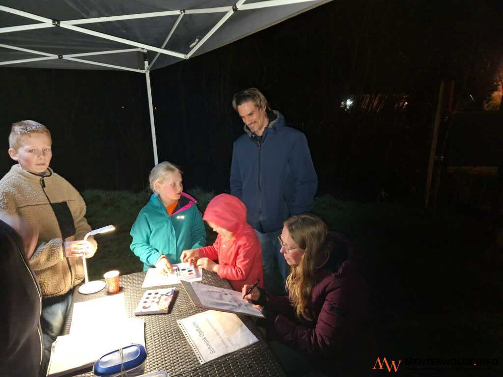 Reflector speurtocht lokt 8 groepen naar Siemensbos