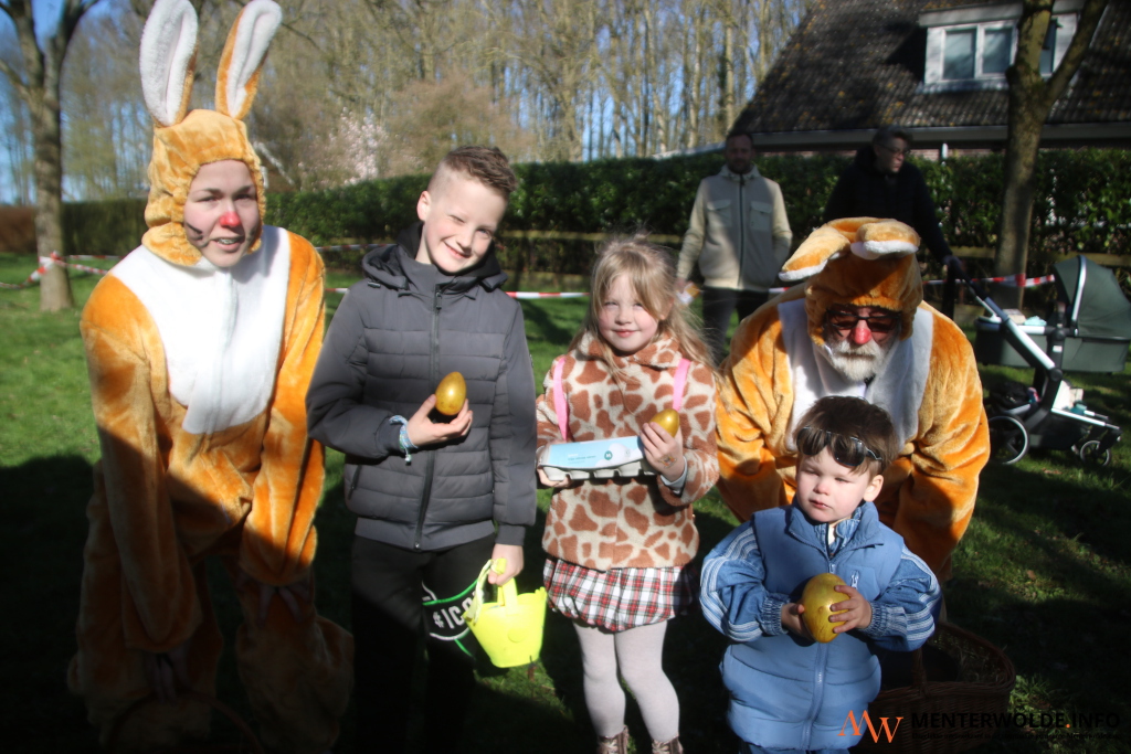 Lión, Hannah en Luuk vinden gouden eieren in Zuidbroek