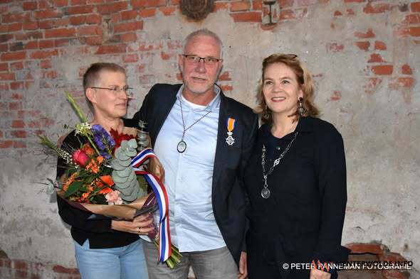 Veendammer Erik de Vos op afscheidsfeest benoemd tot 'Ridder'