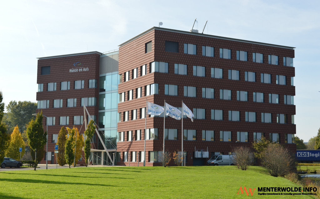 Dijkdoorgangen in Delfzijl gaan sluiten, haven tijdelijk afgesloten