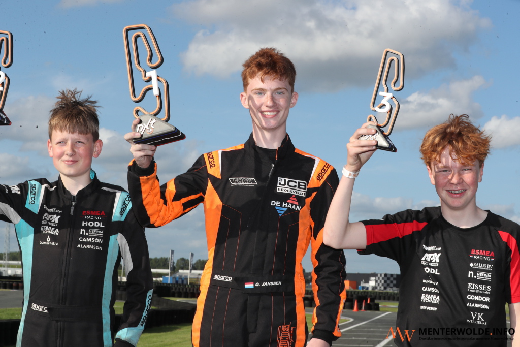 Karttalent Quinn Janssen wint overtuigend op thuisbaan in Assen