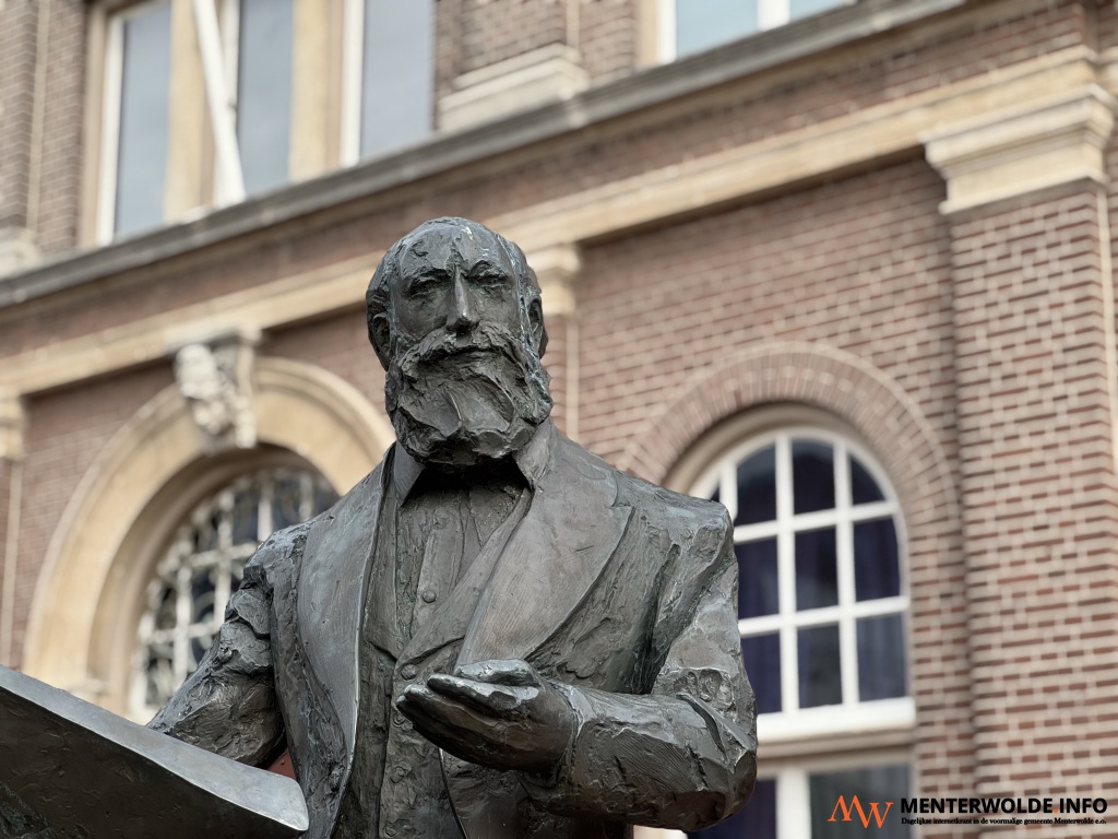 Regionaal historische boekenmarkt in Veenkoloniaal Museum