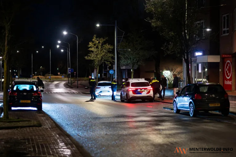 Politie pakt 3 personen op in Hoogezand na melding overval