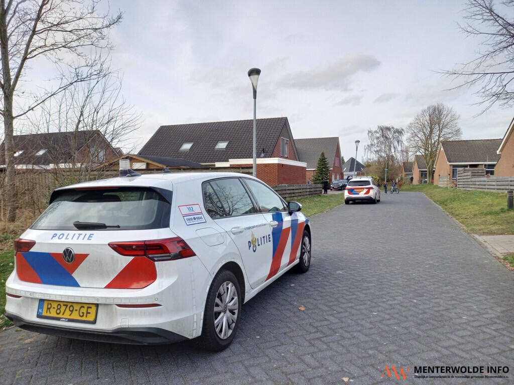Politie pakt 2 mannen op voor winkeldiefstal in Muntendam